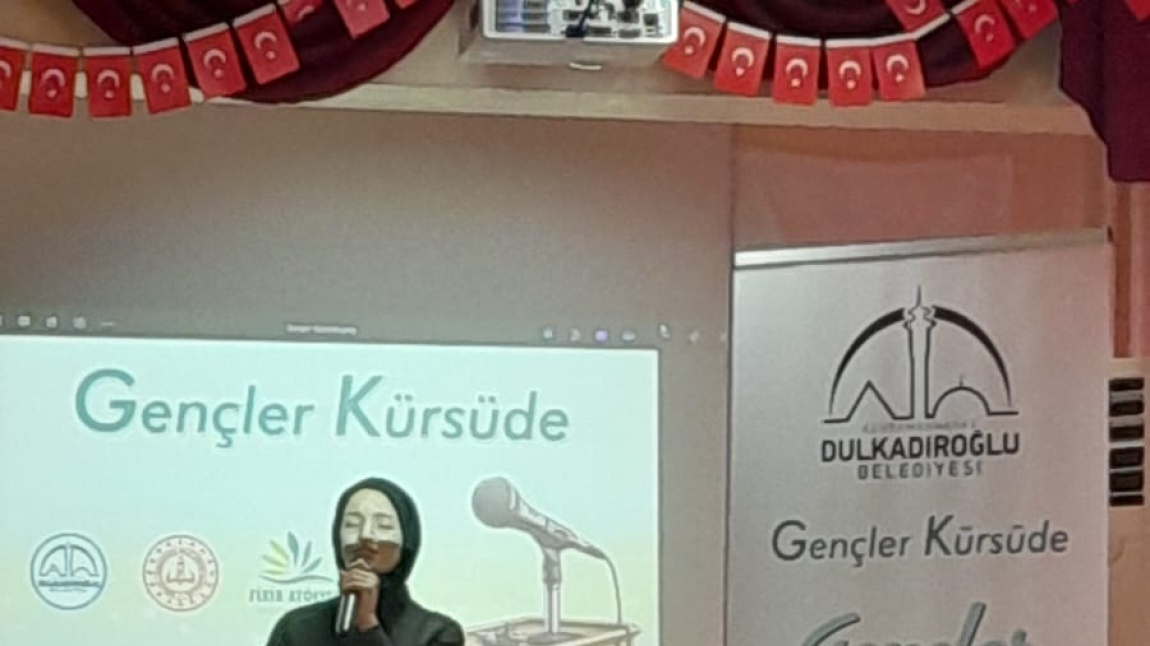 Gençler Kürsüde Projesi